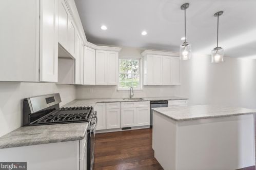 272 Oak Ave, Media, PA 19063-5717