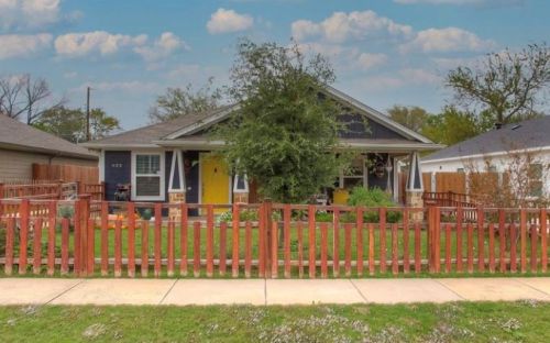 923 Tucker St, Fort Worth TX  76104-1422 exterior