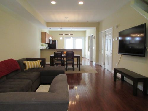 2518 Hackberry St, Cincinnati OH  45206-2104 exterior