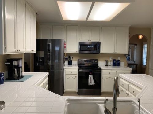 5595 Via Escalante, Riverside CA  92509-5563 exterior