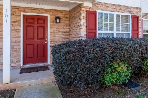 104 Hiram Ter, Hiram, GA 30141-2174