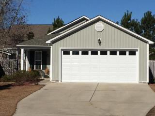107 Holly Tree Ln, Hampstead, NC 28443-2403