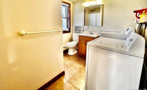 23 Birchwood Dr, Killingly CT  06241-2200 exterior