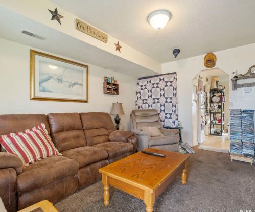 60 200, Wellsville UT 84339-9703 exterior