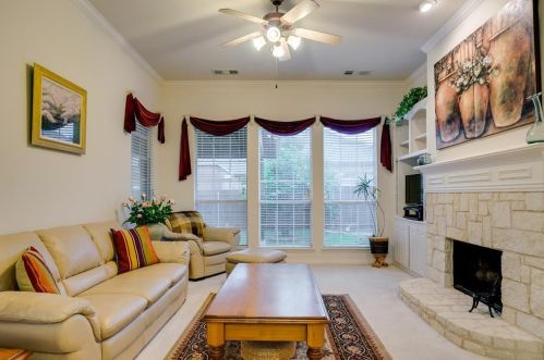 8028 Pretoria Pl, Fort Worth TX  76123-1831 exterior