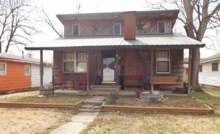1408 Pine St, Dexter, MO 63841-2356
