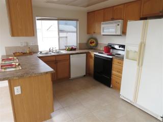 4575 Jamboree St, Oceanside, CA 92057-5144