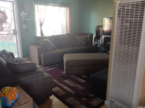 3587 Wallace St, Riverside CA  92509-4639 exterior