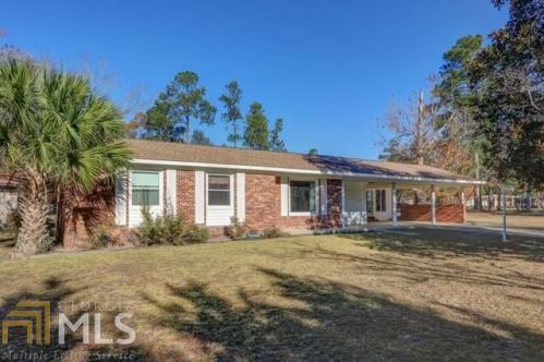 215 Pinecrest Dr, Hiltonia, GA 30467-2143