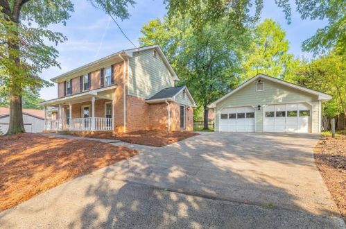 4210 Gladney Dr, Atlanta, GA 30340-4706