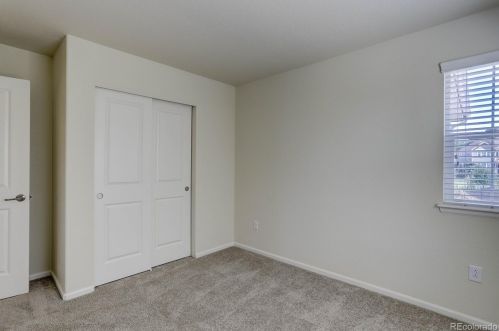 14694 Crestridge Dr, Aurora CO 80015-4207 exterior