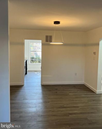 7248 Hillmead Ct, Springfield VA  22150-3633 exterior