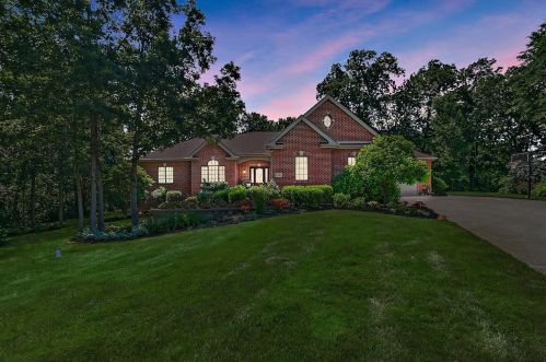 3940 150th Ct, Crown Point, IN 46307-5334