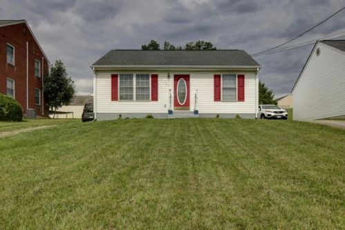 3167 Gdn City Blvd, Roanoke VA  24014-4441 exterior