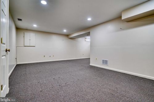 1609 Mithering Ln, Silver Spring MD 20905-7045 exterior