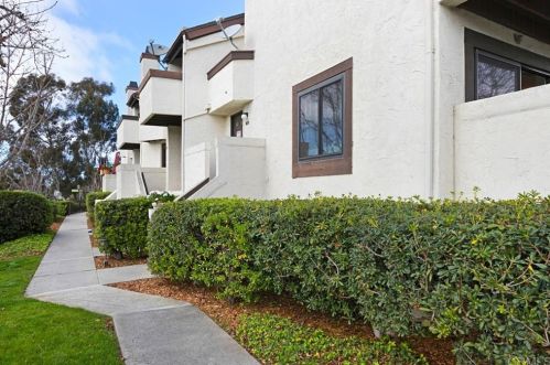 2250 Caminito Pescado, San Diego, CA 92107-1925