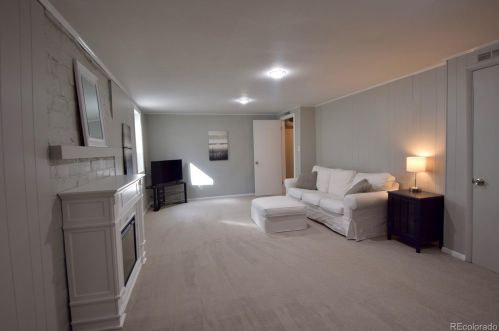 7372 Spruce St, Englewood CO 80112-1752 exterior