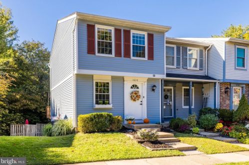 1634 Purple Sage Dr, Herndon VA  20194-5601 exterior