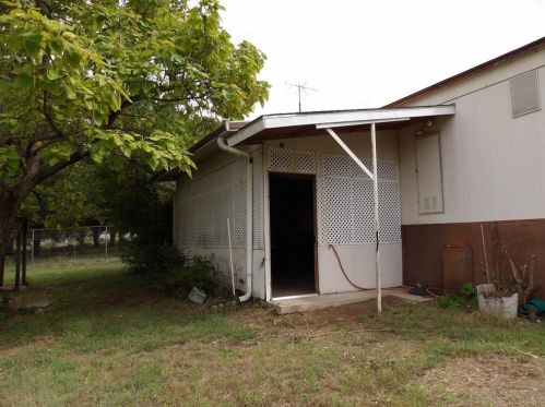 6108 New Mexico Trl, Granbury TX  76048-3035 exterior