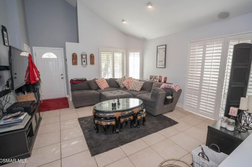 2244 Oak Haven Ave, Simi Valley, CA 93063-5020