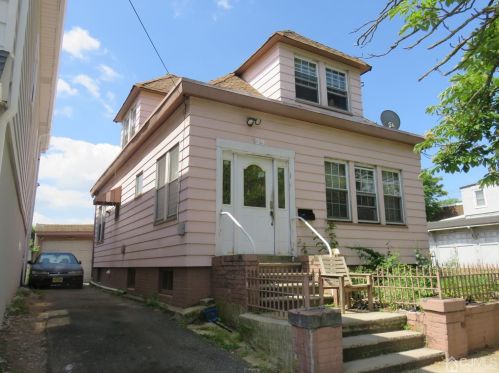 129 William St, Perth Amboy, NJ 08861-3537