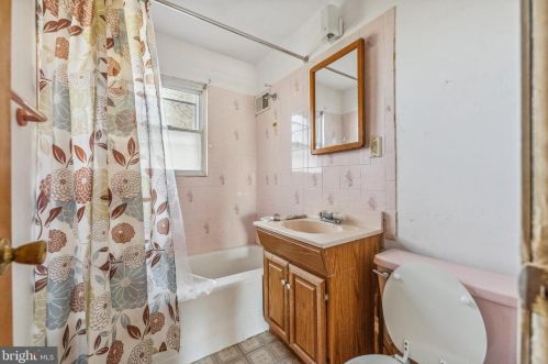 744 Lalor St, Trenton NJ  08610-6541 exterior