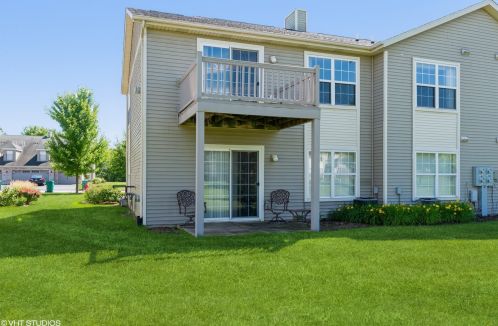 129 Penny Ln, Sycamore IL  60178-1200 exterior