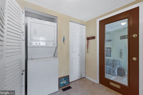 1625 Winters Ave, Shady Side MD 20764-9718 exterior