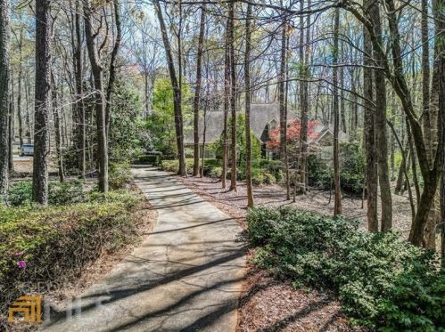 294 Oak Meadow Ct, Kennesaw, GA 30152-5710