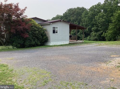 245 Gladiator Way, Hedgesville WV 25427-6578 exterior