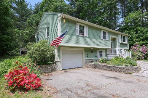 19 Bisbee Cir, Derry, NH 03038-5532