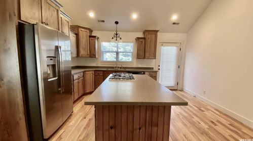 623 Patterson Ln, Alpine UT 84004-1102 exterior