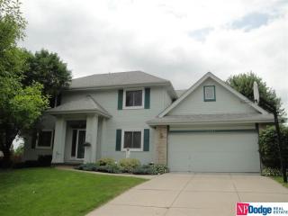 1021 Bryn Mawr Dr, Omaha, NE 68046-6217