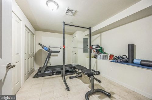 1226 4 St, Philadelphia PA 19147-0052 exterior