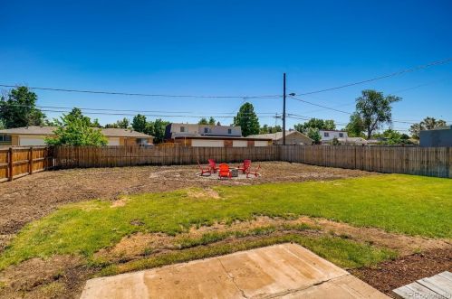 1960 Oakland St, Denver CO  80010-1614 exterior