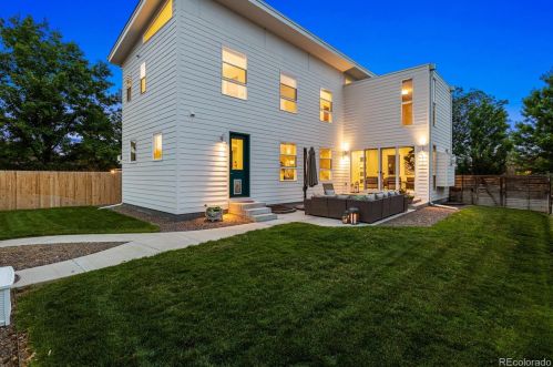 2511 Perry St, Denver, CO 80219-5717