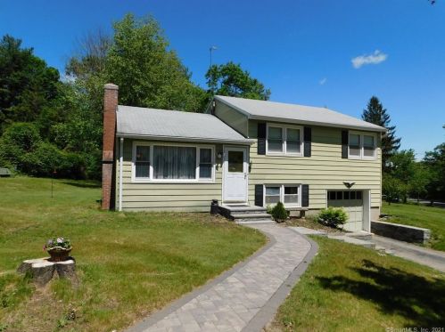 4 Jordan Ln, Torrington, CT 06790-2503