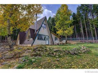527 Apache Rd, Lakewood, CO 80439