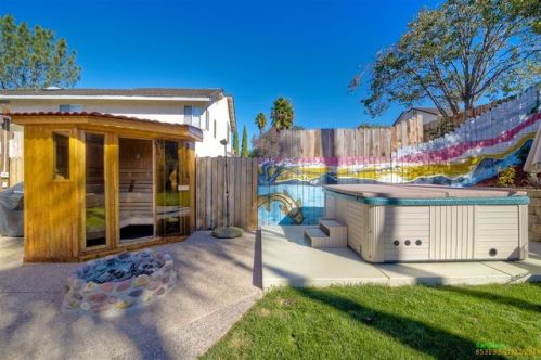 874 Pinewood Dr, Oceanside, CA 92057-6317