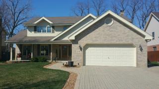 8714 Randolph Ct, Downers Grove, IL 60517-7540