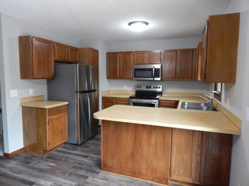 1872 Bear Path Trl, Saint Paul MN  55122-2266 exterior