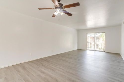 4026 Ridglea Country Club Dr, Fort Worth, TX 76126-2337