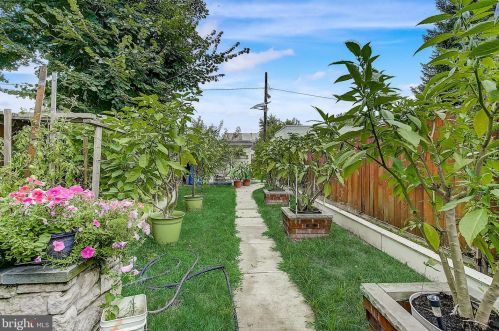 322 Ellis Ave, Trenton NJ  08638-3948 exterior