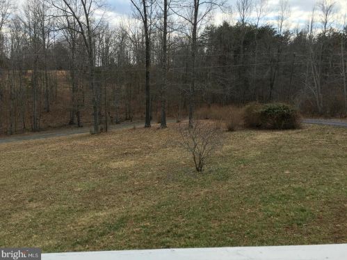 1287 Hanback Rd, Gordonsville, VA 22942-6056