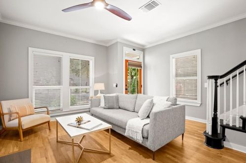 804 Center St, Austin, TX 78704-6944