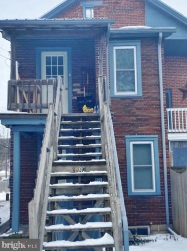 308 State St, Ephrata PA  17522-2235 exterior