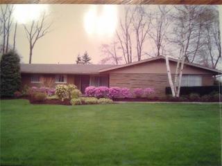 109 Mohawk Dr, Butler, PA 16001-0525