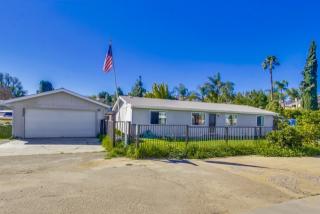 8620 Atlas View Dr, Santee, CA 92071-4127