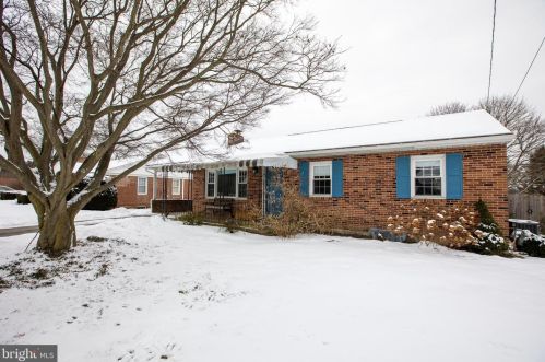 422 Kreutz Creek Ave, York, PA 17406-1011