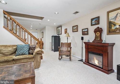 7620 Bertito Ln, Springfield VA  22153-1601 exterior